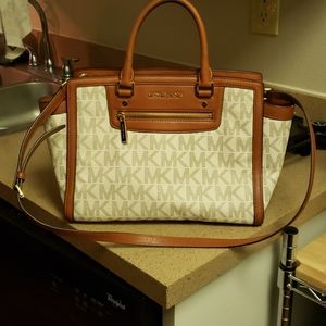Michael Kors Large Selma Satchel
